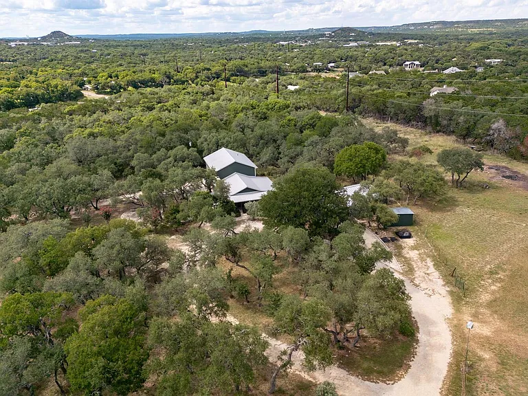 1100 Chapparal Dr — Photo 1