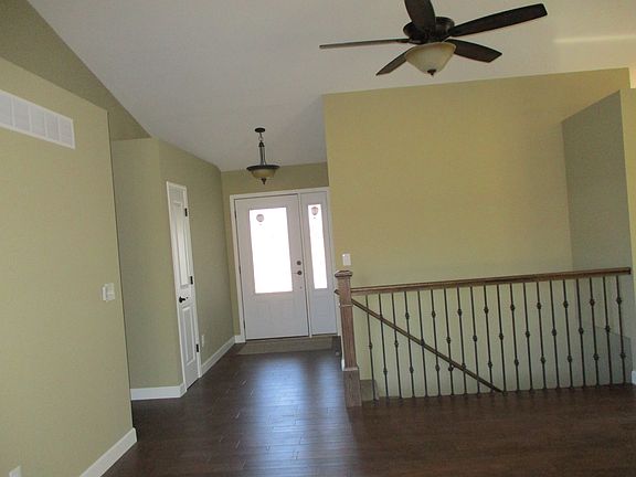 3rd image of 70 Memorial Ct