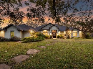 126 Brazos Point Dr, Waco, TX 76705