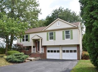 2816 Mount Pleasant St NW, North Canton, OH 44720