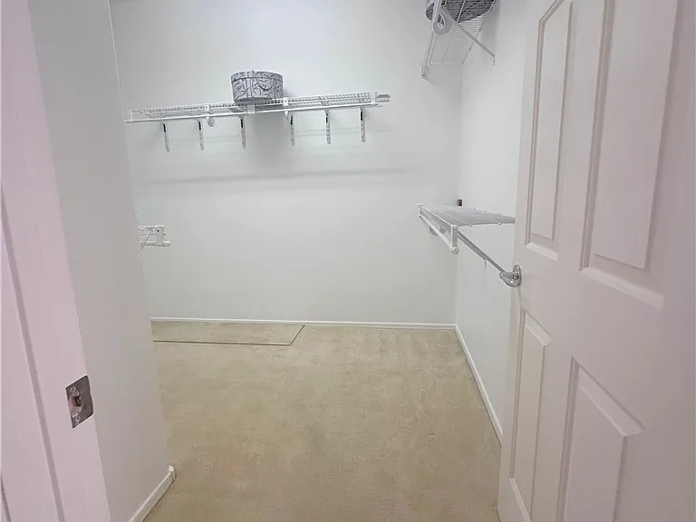 2988 Yellow Springs Ct — Photo 28