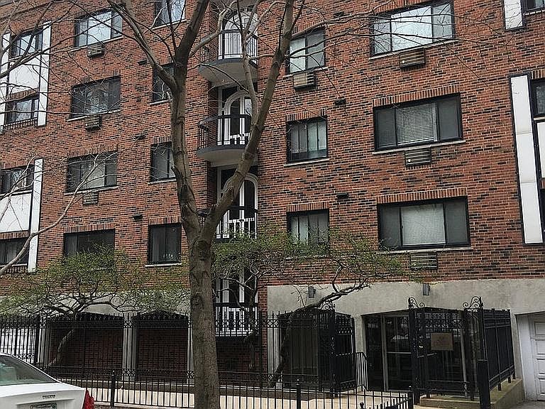 2nd image of 2336 N Commonwealth Ave APT 212