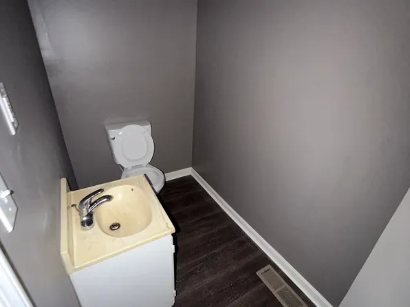 27 S Church St, Carbondale, PA