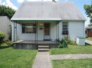 2753 Cadillac St, Moraine, OH 45439
