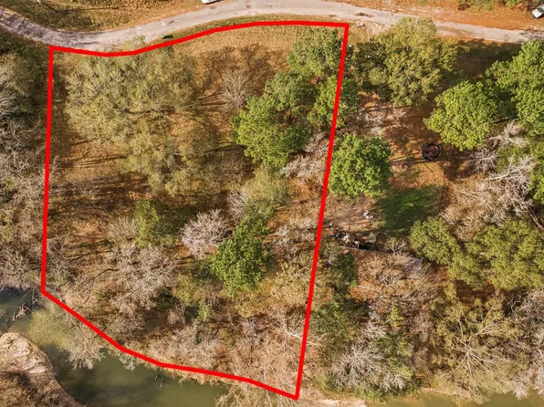 20-20 Caney Creek Dr #22, Huntsville, TX 77320