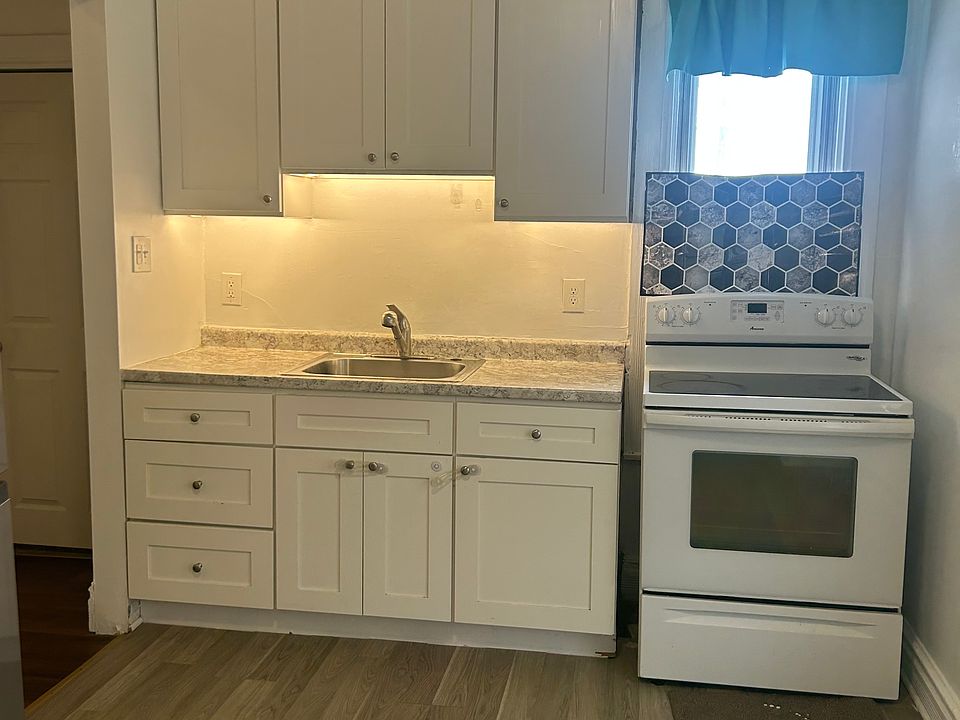 1st image of 325 West Ave #2