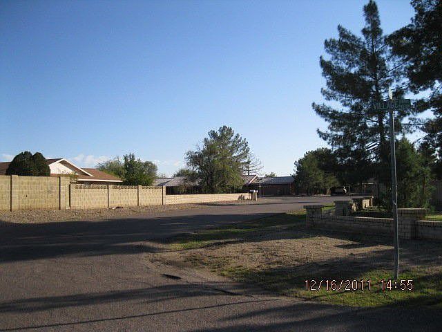 2nd image of 17628 N 74th Dr