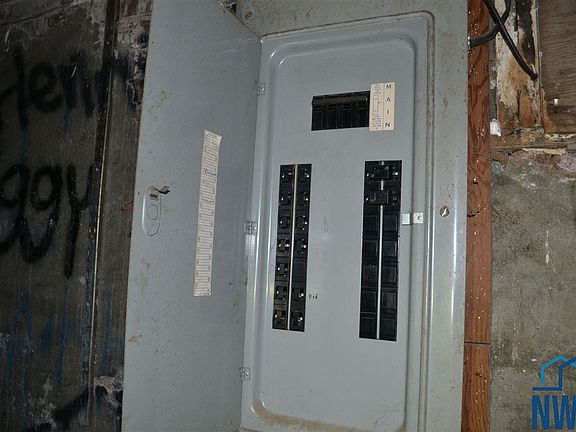 5th image of 516 1/2 W 3rd St