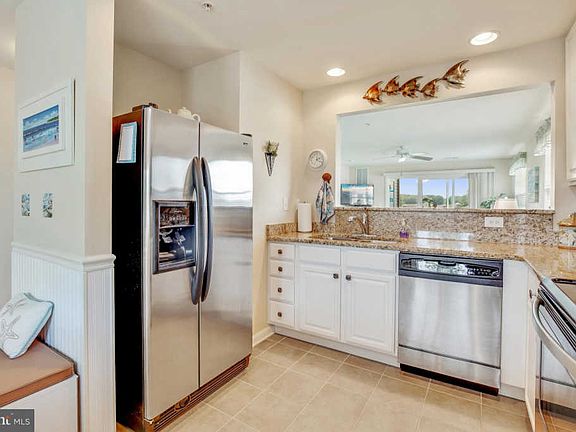 3rd image of 37462 Pettinaro Dr #7004