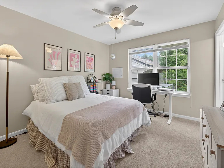 149 Quiet Waters Pl — Photo 17