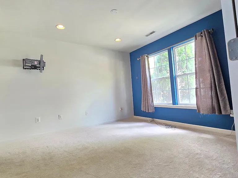 5033 Kemsley Rd — Photo 3