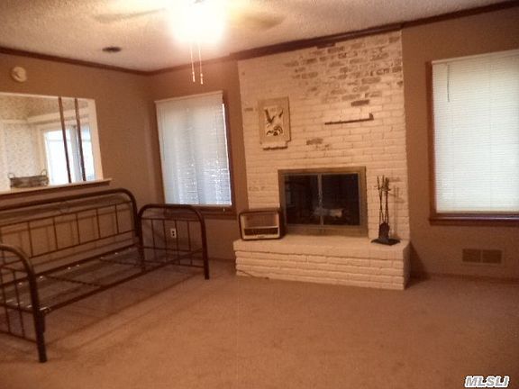 4th image of 149 Harris Ave