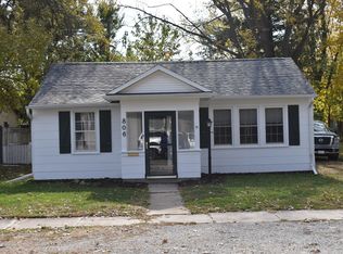 806 E Washington St, Pontiac, IL 61764