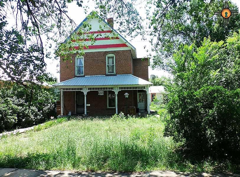 1st image of 921 Lincoln Ave