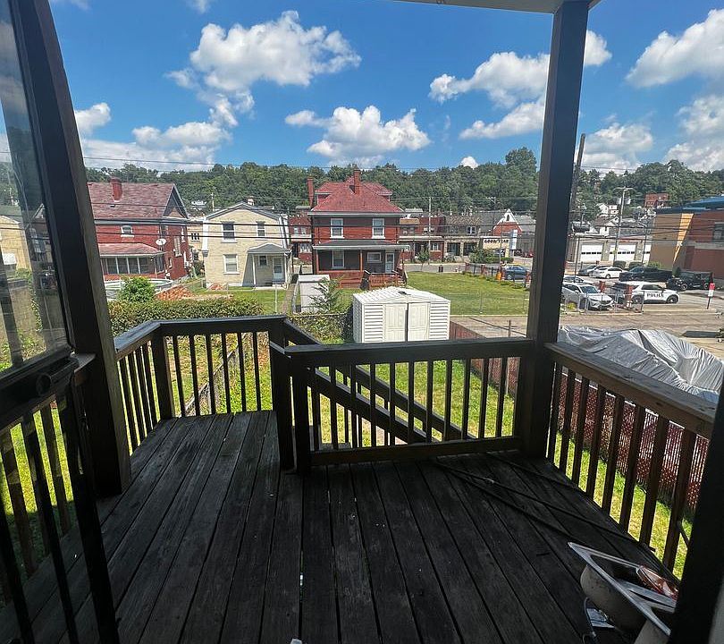 530 Russellwood Ave, Mc Kees Rocks, PA 15136 Zillow