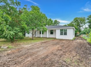 509 E Pine St, West, TX 76691