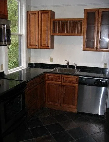 1415 Barnard St #2 — Photo 4