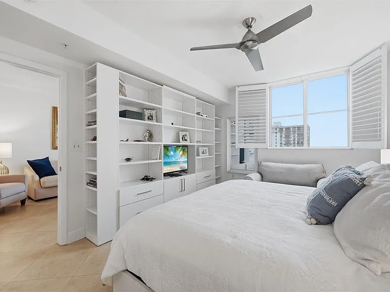 3020 NE 32nd Ave #1103 — Photo 8