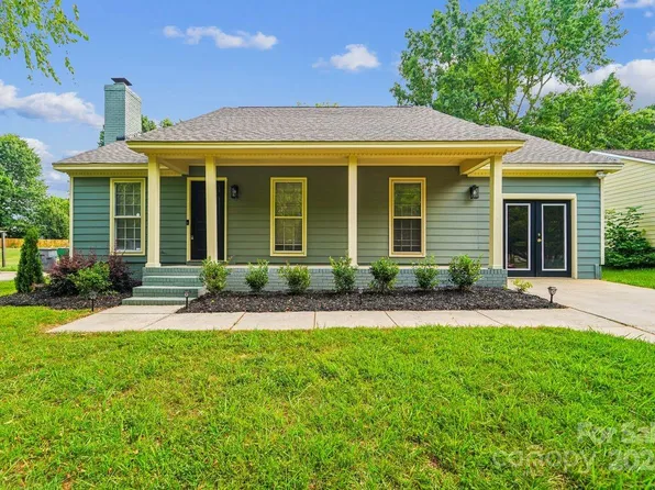 2227 Heather Glen Ln, Charlotte, NC 28208