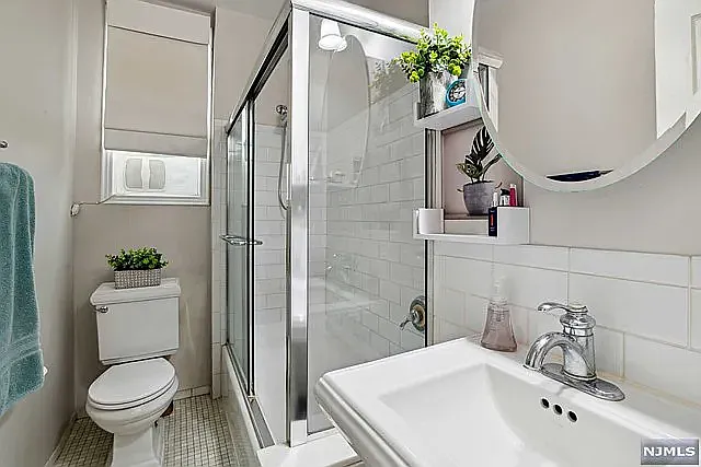 995 Teaneck Rd #2P — Photo 11