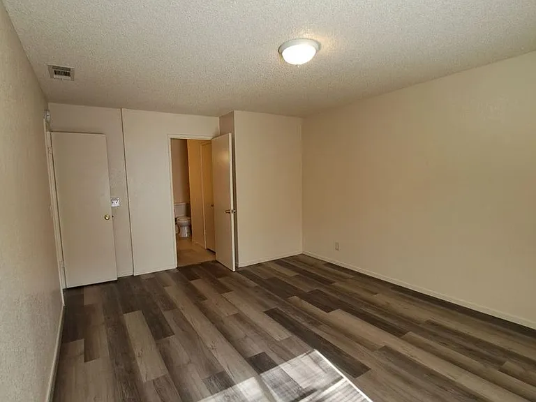 3749 N. Abby — Photo 11