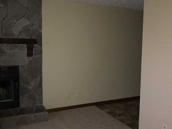 3rd image of 807 Navajo Ct SE