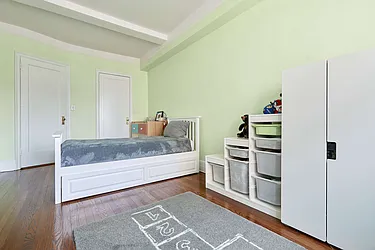 Rented by PocketBroker Inc