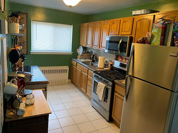 3rd image of 21920 43rd Ave