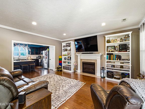 4th image of 3804 Boyd Walters Ln