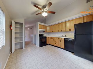 832 1/2 W Lombard St APT 200B, Baltimore, MD 21201