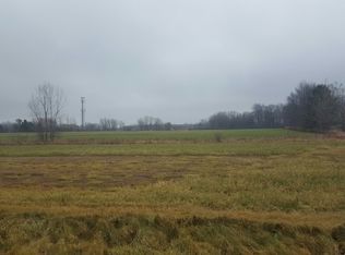 W5961 Woodland Rd, Menasha, WI 54952