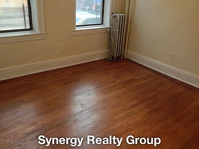 3rd image of 400 52nd St APT 1C