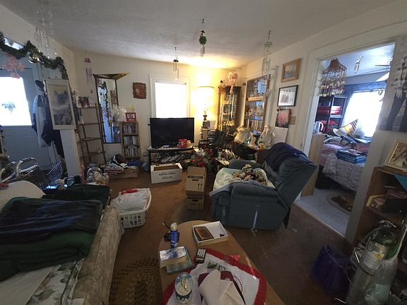 5th image of 313 S Westmoreland Ave