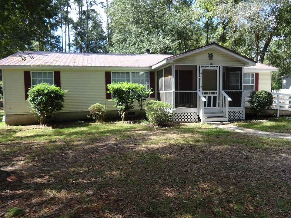 2nd image of 220 Cady Dr