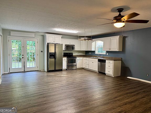5th image of 101 Mineral Springs Rd