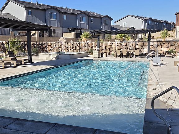Community Pool and Hot Tub