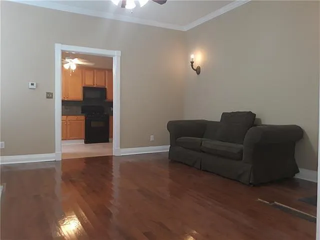 3 bed, 3.5 bath, 2297 sqft, $2,500 — Photo 4