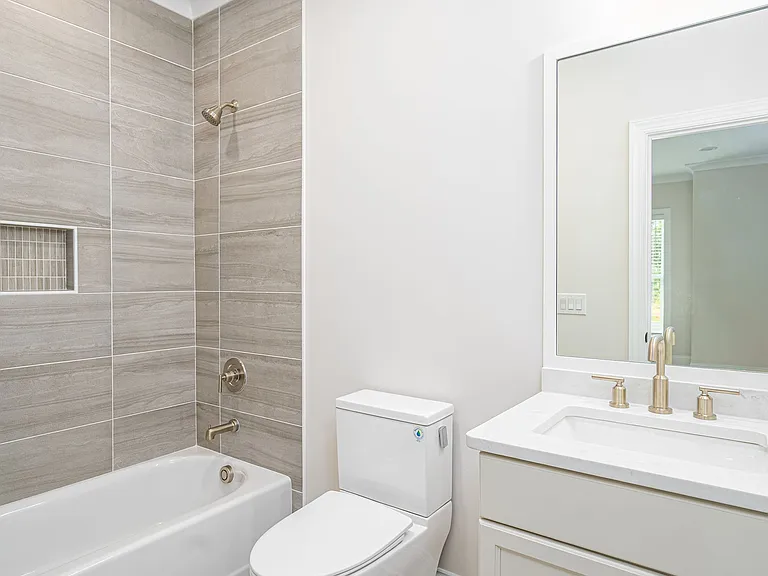 120 Grand Harbor Cir — Photo 13