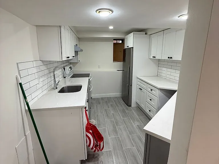 59 Chester St #B — Photo 5