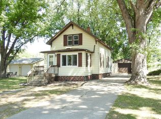 531 1st St S, Winsted, MN 55395