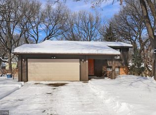 11 98th Ln NW, Coon Rapids, MN 55448