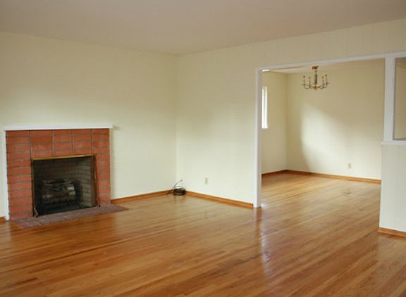 3rd image of 565 Quartz St
