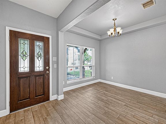 4th image of 4902 Emerald Tree Cir