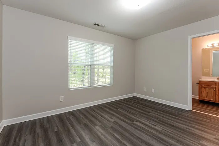 772 Charleston Dr — Photo 9
