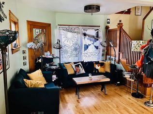 1010 E 37th St #1, Minneapolis, MN 55407