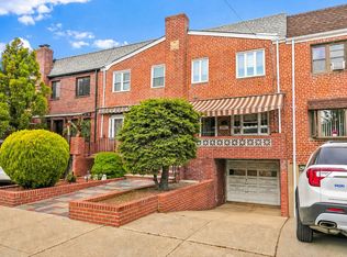 59-37A 69th Ln, Maspeth, NY 11378