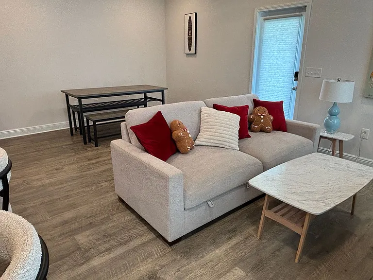 1614 Caleigh Ct — Photo 6