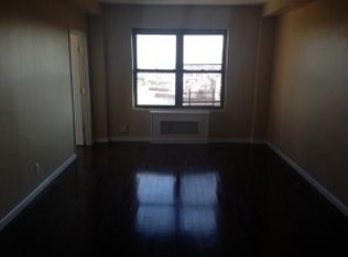 9895 Queens Blvd, Rego Park, NY 11374