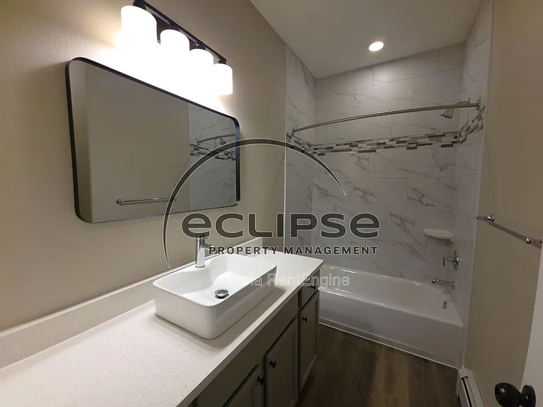 505 Washington Ave — Photo 9
