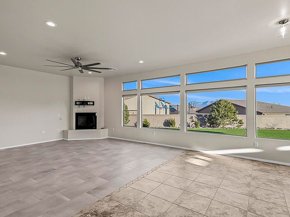 5th image of 1800 Blanca Peak Trl NE